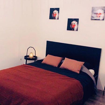 Appartement Cosy Et Chaleureux Avec Jacuzzi Seraing Esterno foto